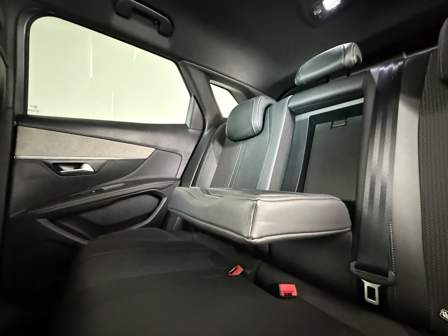 Used Peugeot 3008 2023 for sale - 76468210: Photo 19