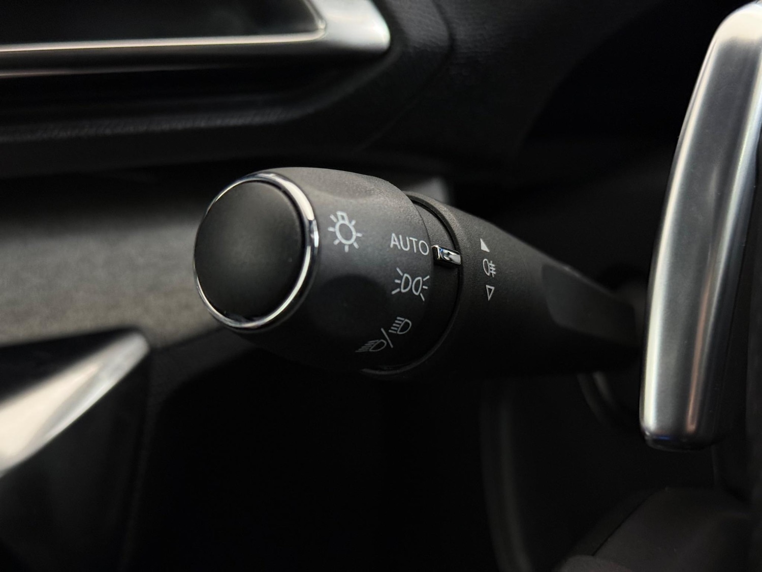 Used Peugeot 3008 2023 for sale - 76468210: Photo 26