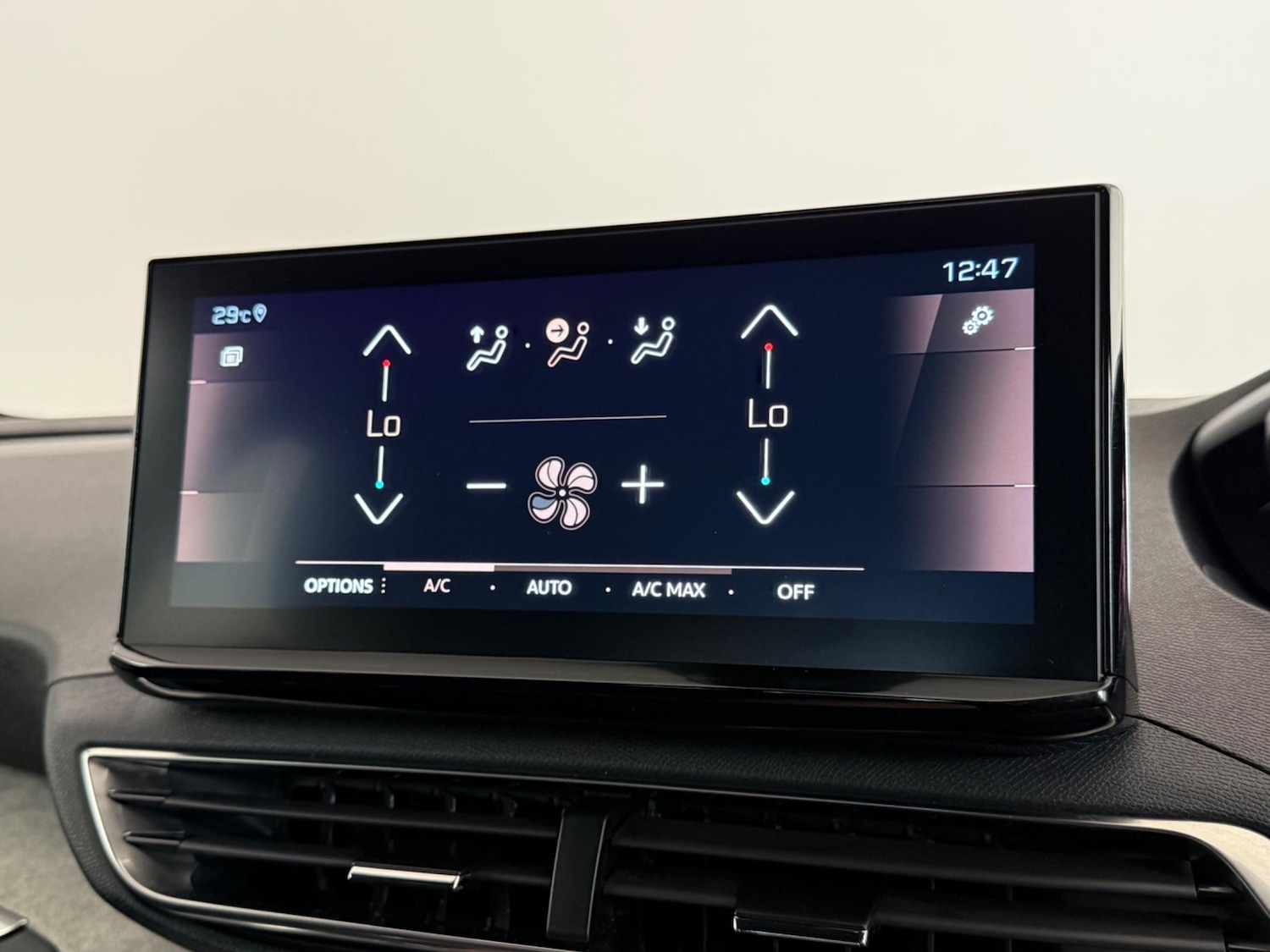 Used Peugeot 3008 2023 for sale - 76468210: Photo 31