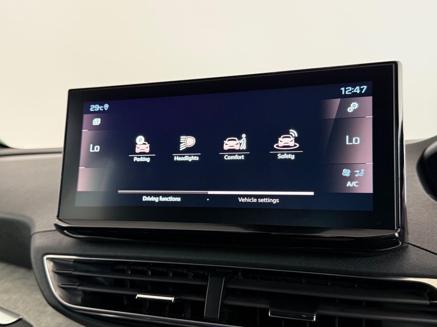 Used Peugeot 3008 2023 for sale - 76468210: Photo 34