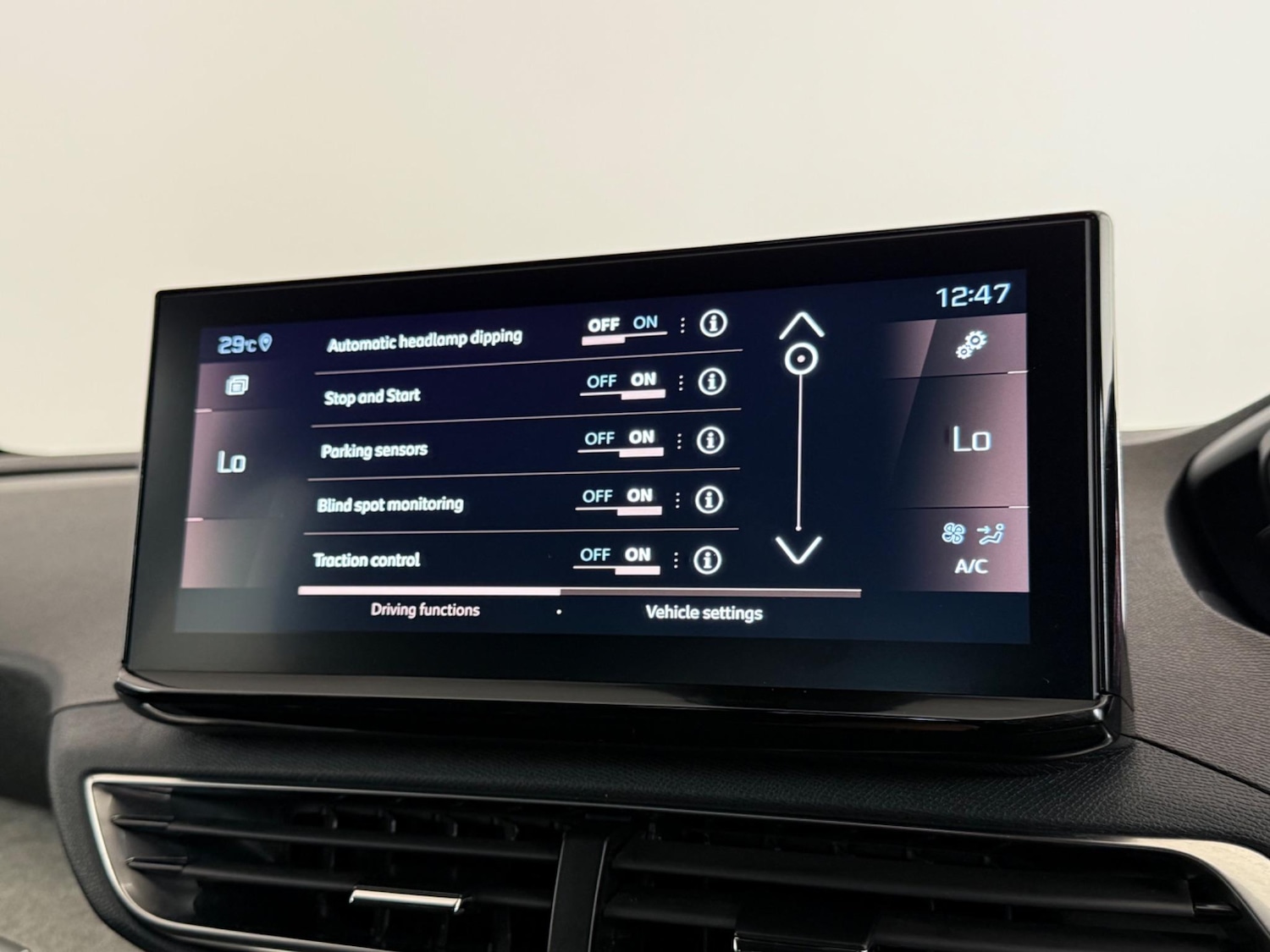 Used Peugeot 3008 2023 for sale - 76468210: Photo 35