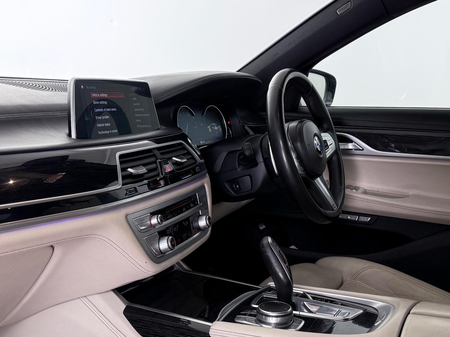 Used BMW 7 Series 2017 for sale - 77246353: Photo 21