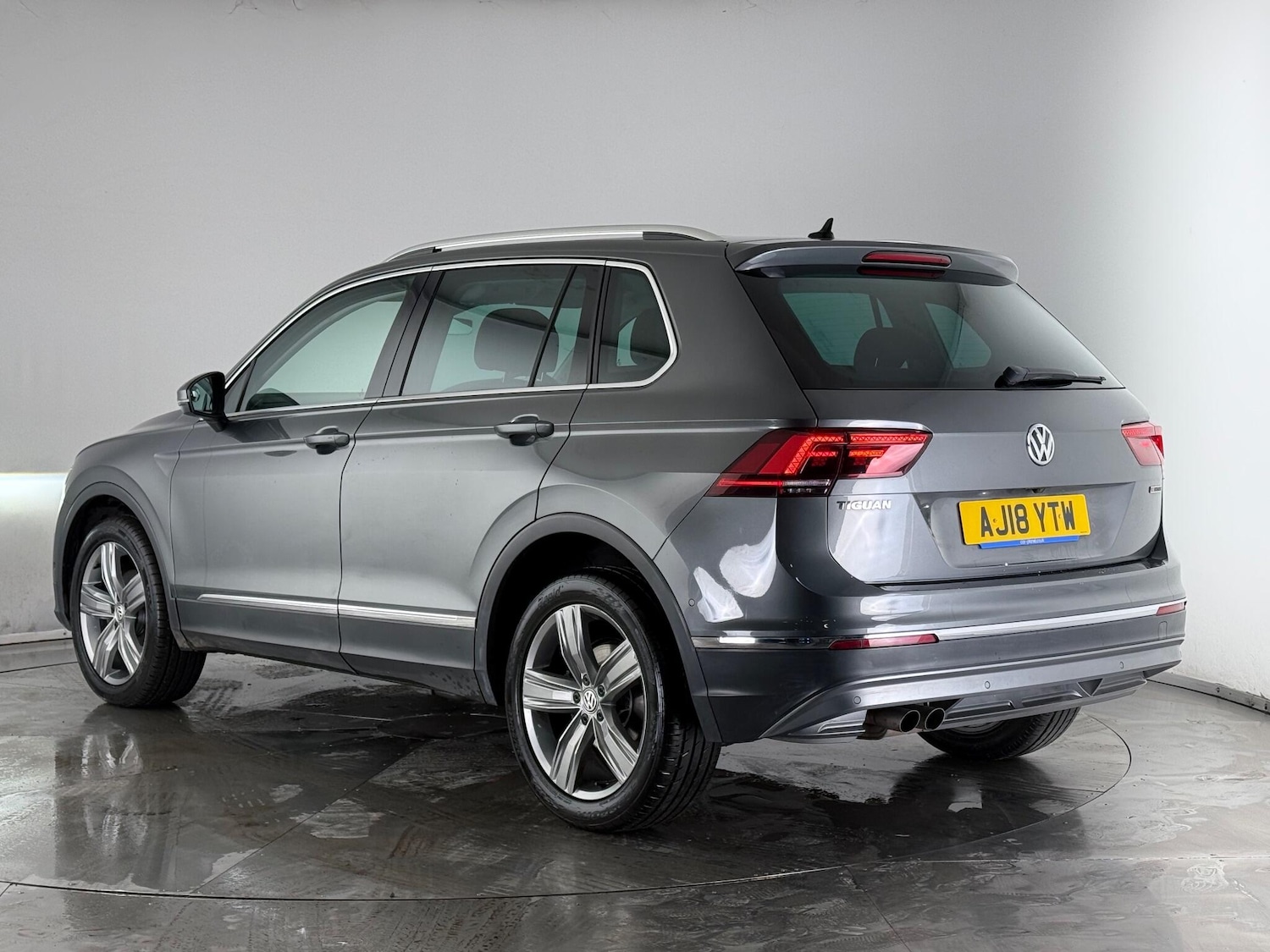 Used Volkswagen Tiguan 2018 for sale - 77084445: Photo 5