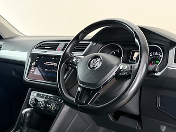 Used Volkswagen Tiguan 2019 for sale - 79248845: Photo