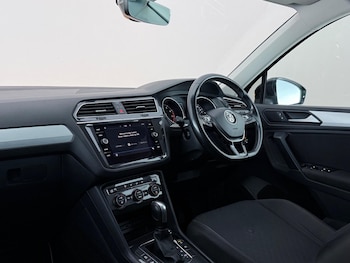 Used Volkswagen Tiguan 2019 for sale - 79248845: Photo