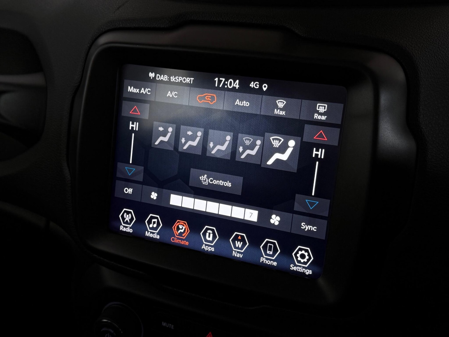 Used Jeep Renegade 2021 for sale - 77221689: Photo 23