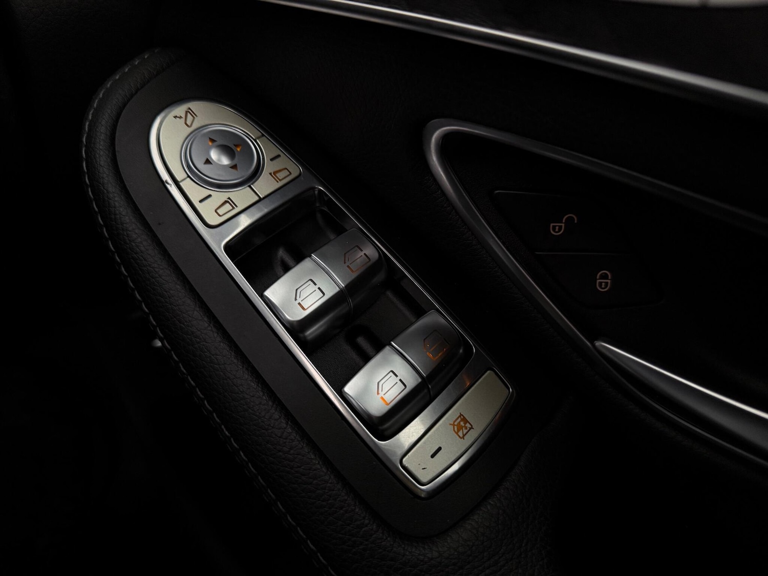 Used Mercedes-Benz GLC 2018 for sale - 77246014: Photo 24