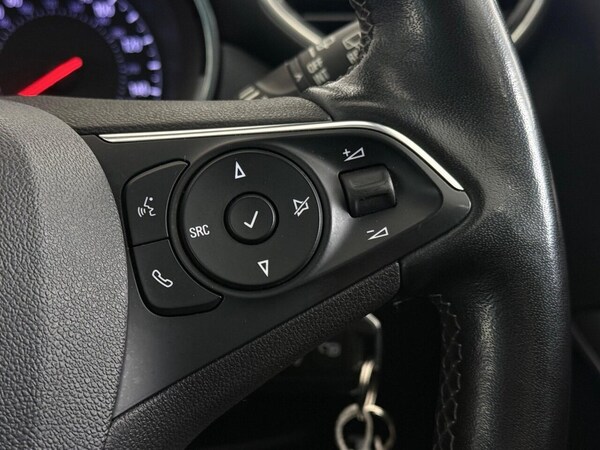Used Vauxhall Crossland 2021 for sale - 76203096: Photo 25