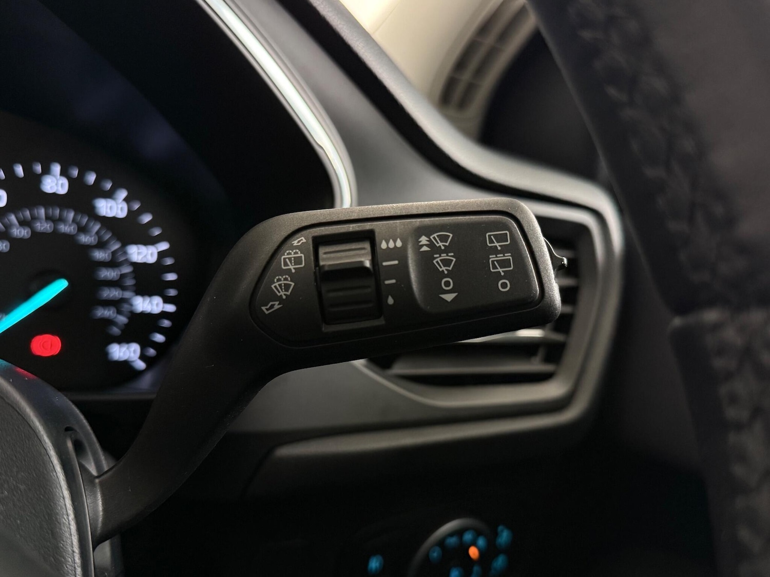 Used Ford Focus 2020 for sale - 77180997: Photo 22