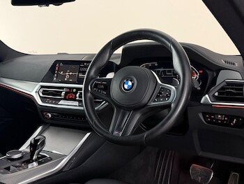Used BMW 4 Series 2022 for sale - 78947667: Photo