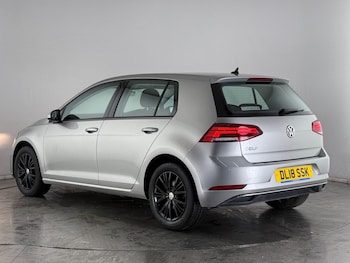 Used Volkswagen Golf 2018 for sale - 77575482: Photo