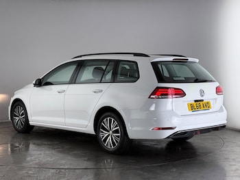 Used Volkswagen Golf 2018 for sale - 77575480: Photo