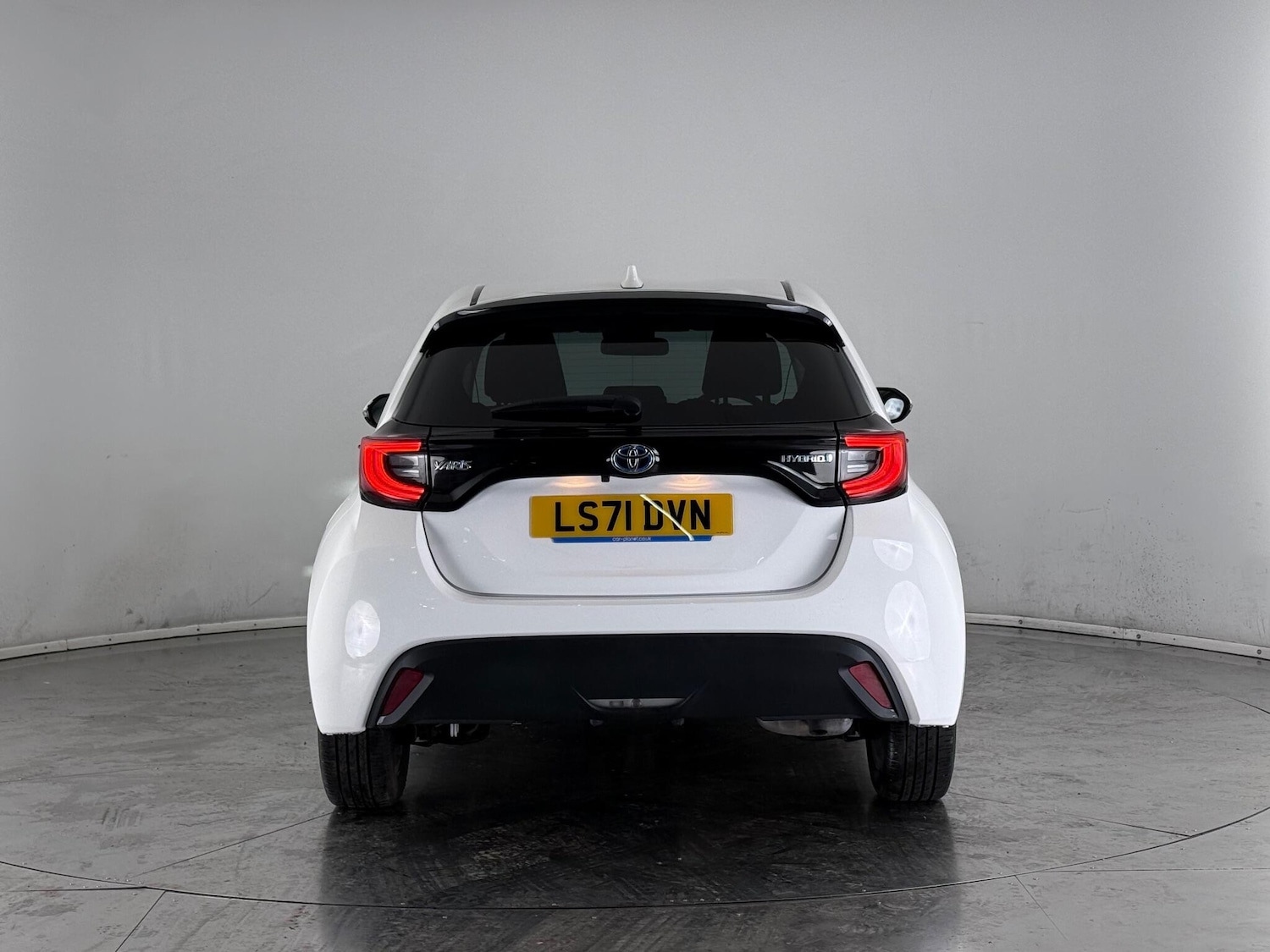 Used Toyota Yaris for sale - 76468686: Photo 9