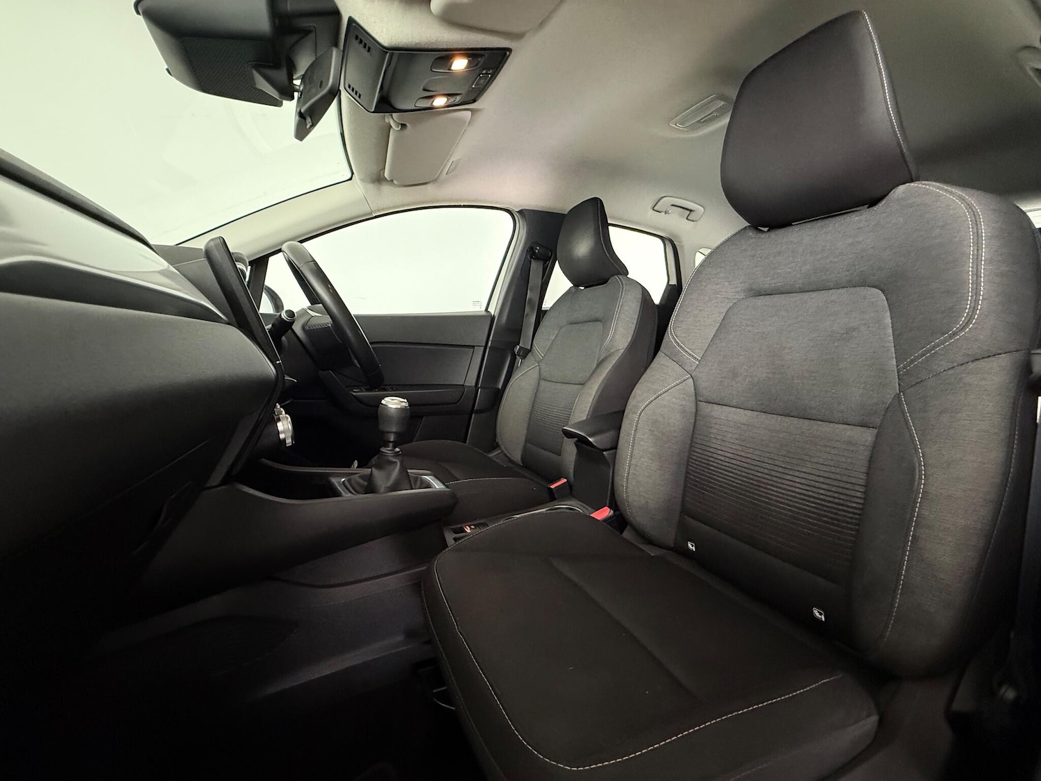 Used Renault Captur 2020 for sale - 77222543: Photo 12