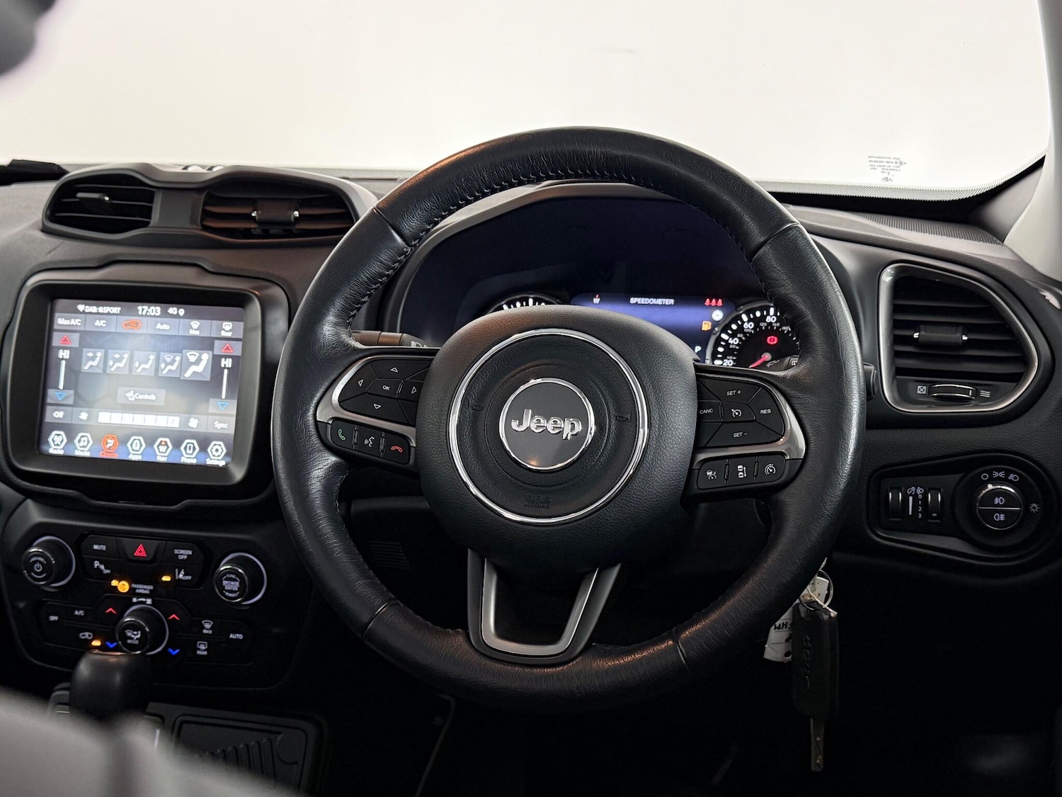 Used Jeep Renegade 2021 for sale - 77909915: Photo 13