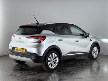 Used Renault Captur 2021 for sale - 75559826: Photo