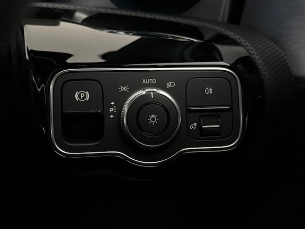 Used Mercedes-Benz A-Class 2021 for sale - 75688283: Photo 40