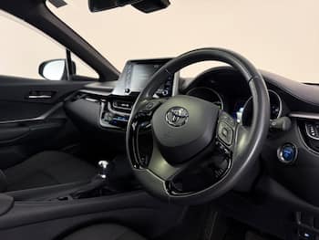 Used Toyota C-HR 2022 for sale - 79681259: Photo