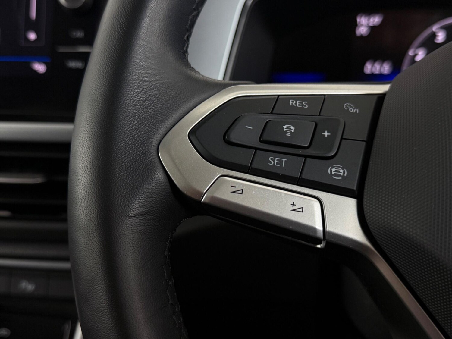 Used Volkswagen T-Roc 2023 for sale - 77511490: Photo 15