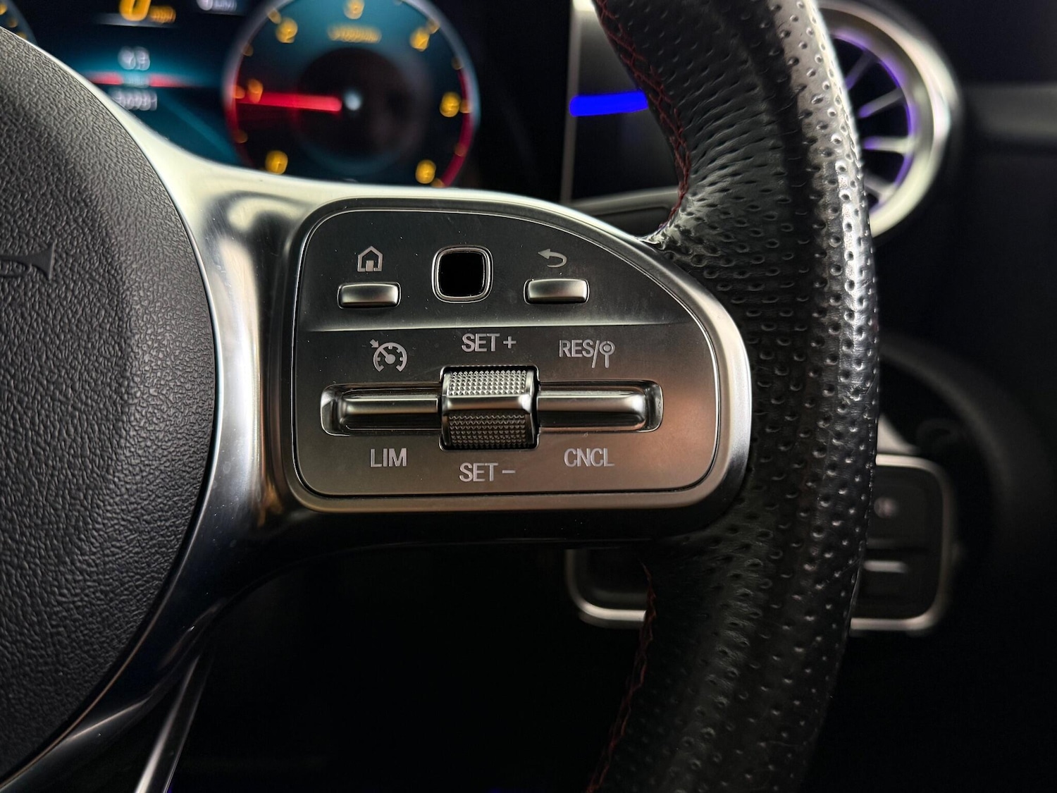 Used Mercedes-Benz A-Class 2019 for sale - 76620348: Photo 25