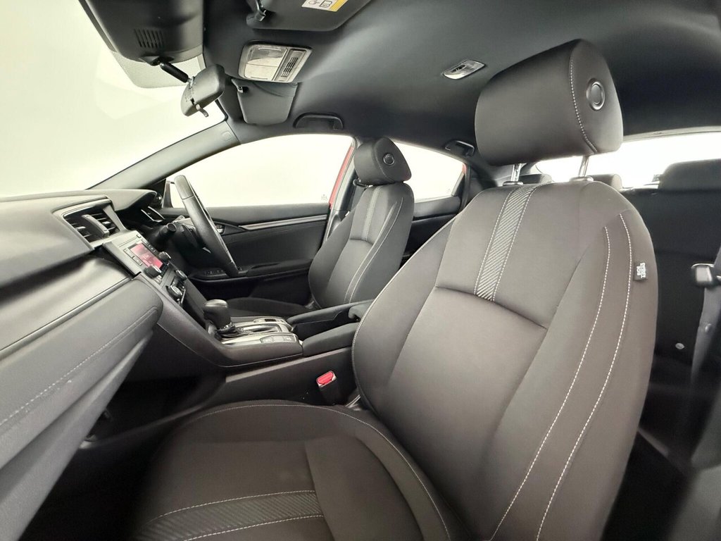 Used Honda Civic 2018 for sale - 75703534: Photo 18