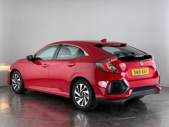 Used Honda Civic 2018 for sale - 75703534: Photo