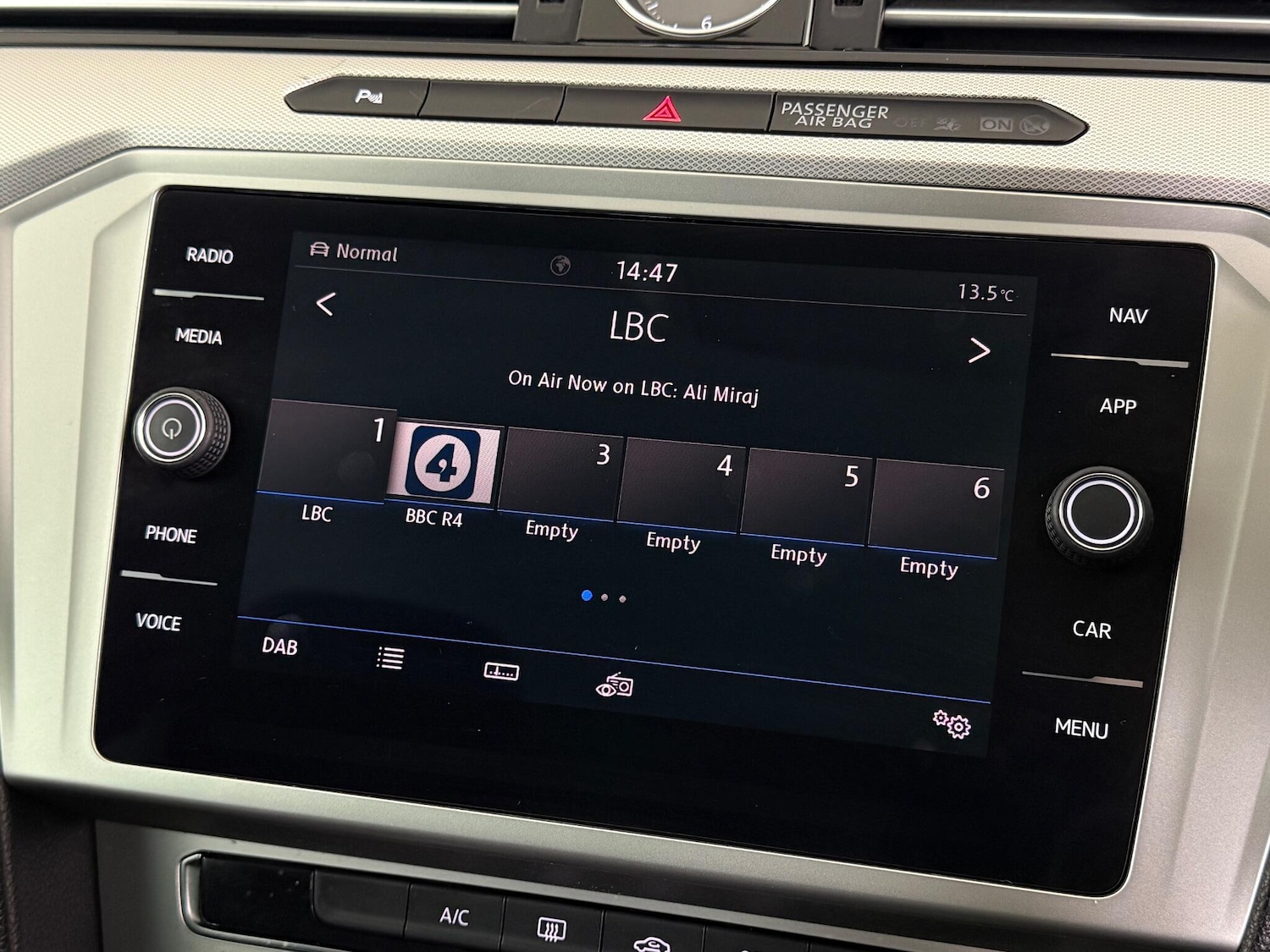 Used Volkswagen Passat 2018 for sale - 77217026: Photo 24