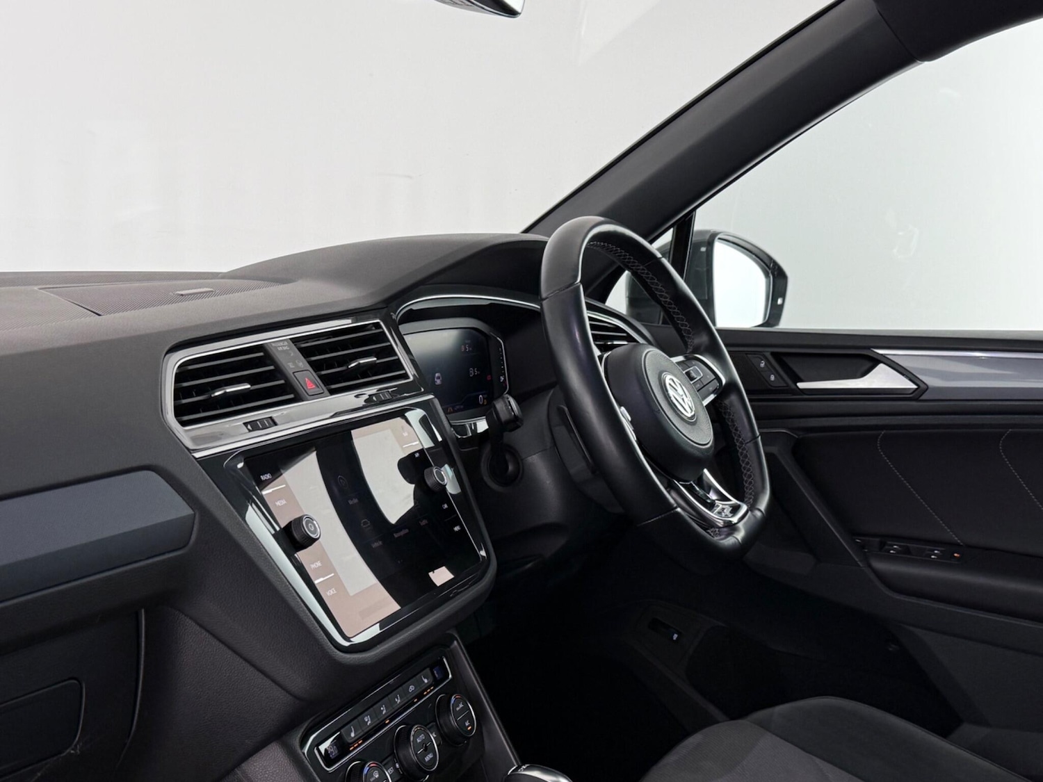 Used Volkswagen Tiguan 2019 for sale - 77371782: Photo 13