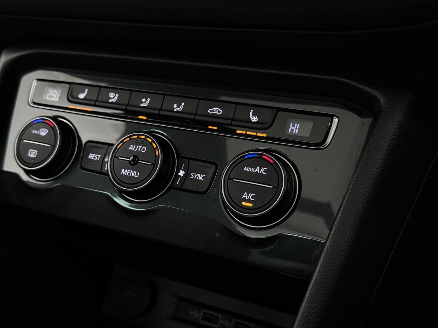 Used Volkswagen Tiguan 2019 for sale - 77371782: Photo 35