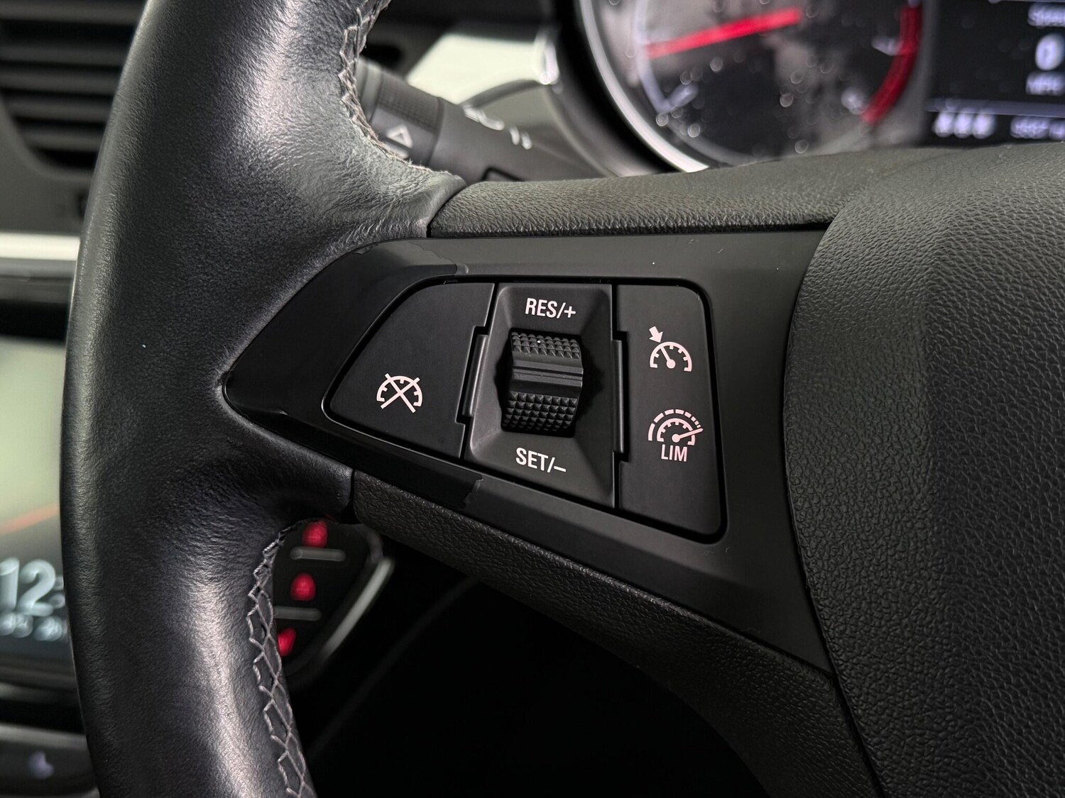 Used Vauxhall Corsa 2018 for sale - 76620382: Photo 23