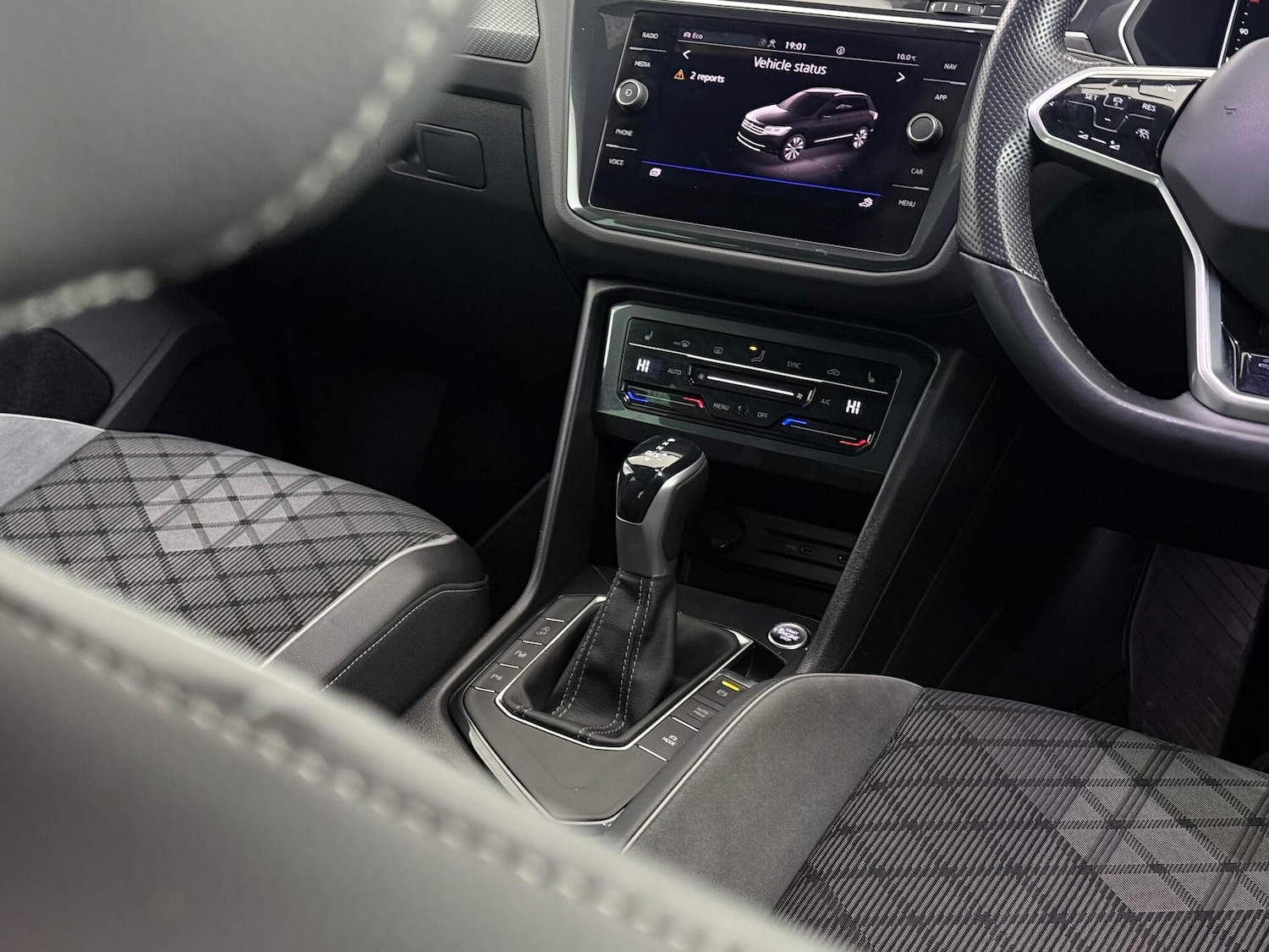 Used Volkswagen Tiguan 2020 for sale - 77217334: Photo 35