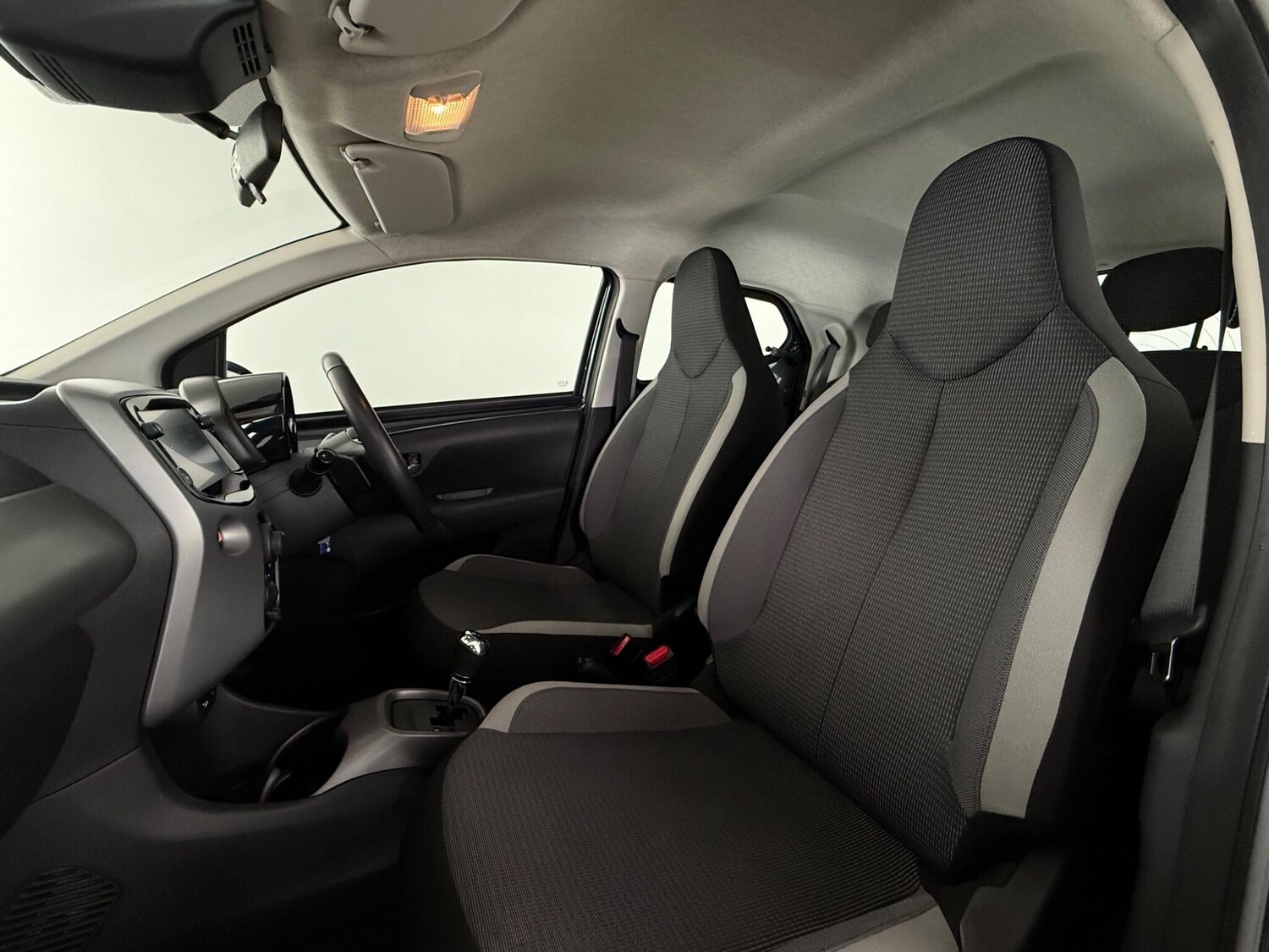 Used Toyota AYGO 2020 for sale - 77490548: Photo 11