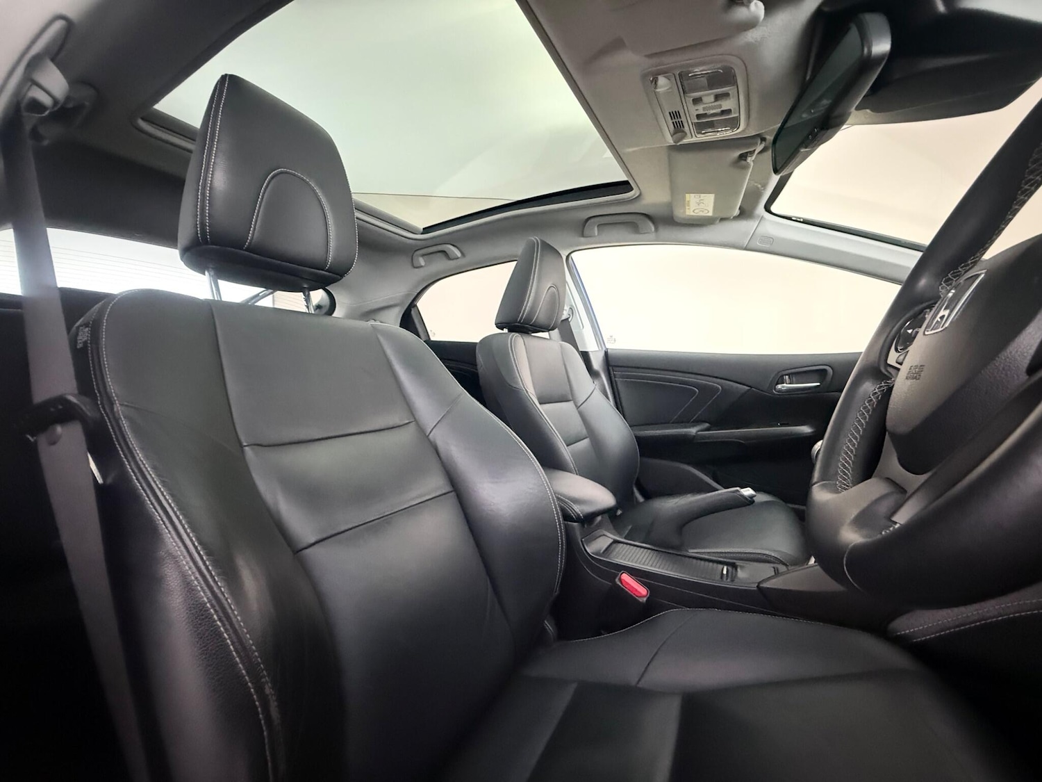 Used Honda Civic 2016 for sale - 78063155: Photo 9