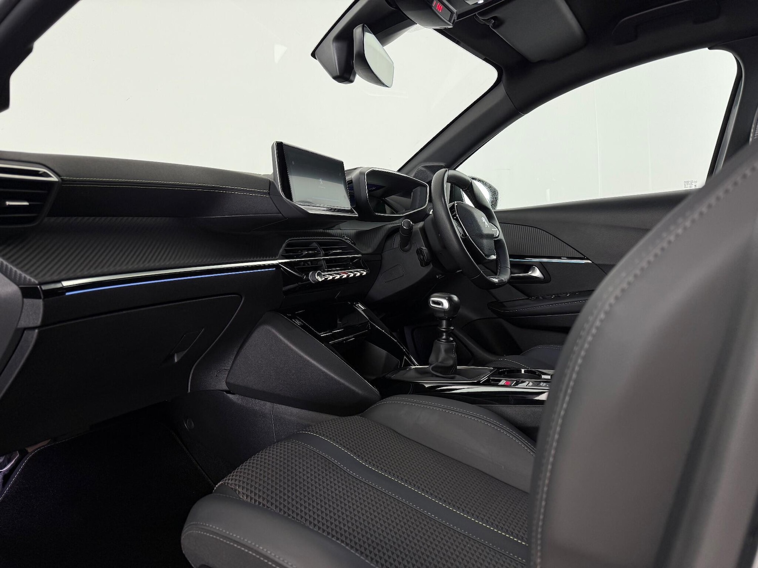 Used Peugeot 208 2023 for sale - 76468753: Photo 16