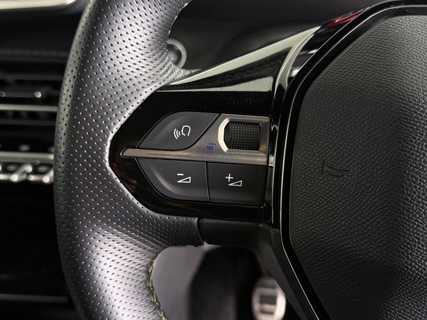 Used Peugeot 208 2023 for sale - 76468753: Photo 26