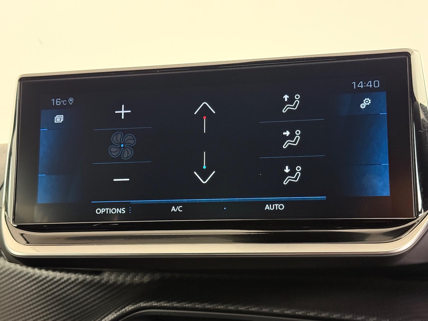 Used Peugeot 208 2023 for sale - 76468753: Photo 31