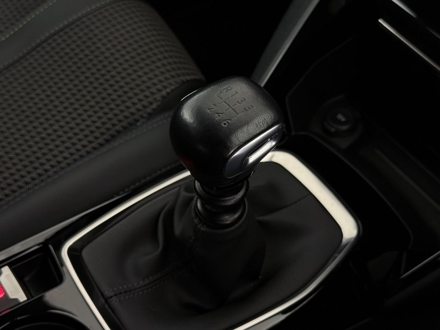 Used Peugeot 208 2023 for sale - 76468753: Photo 40