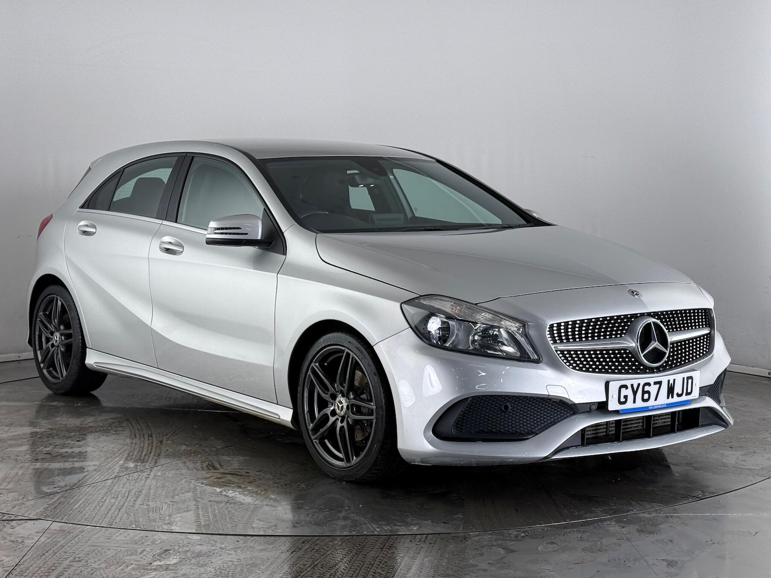 Used Mercedes-Benz A-Class 2017 for sale - 76849751: Photo 1