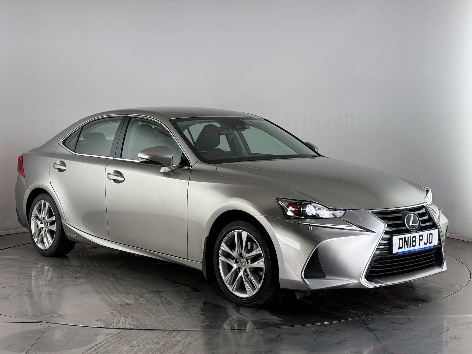 Used Lexus IS 2018 for sale - 76468491: Photo 1