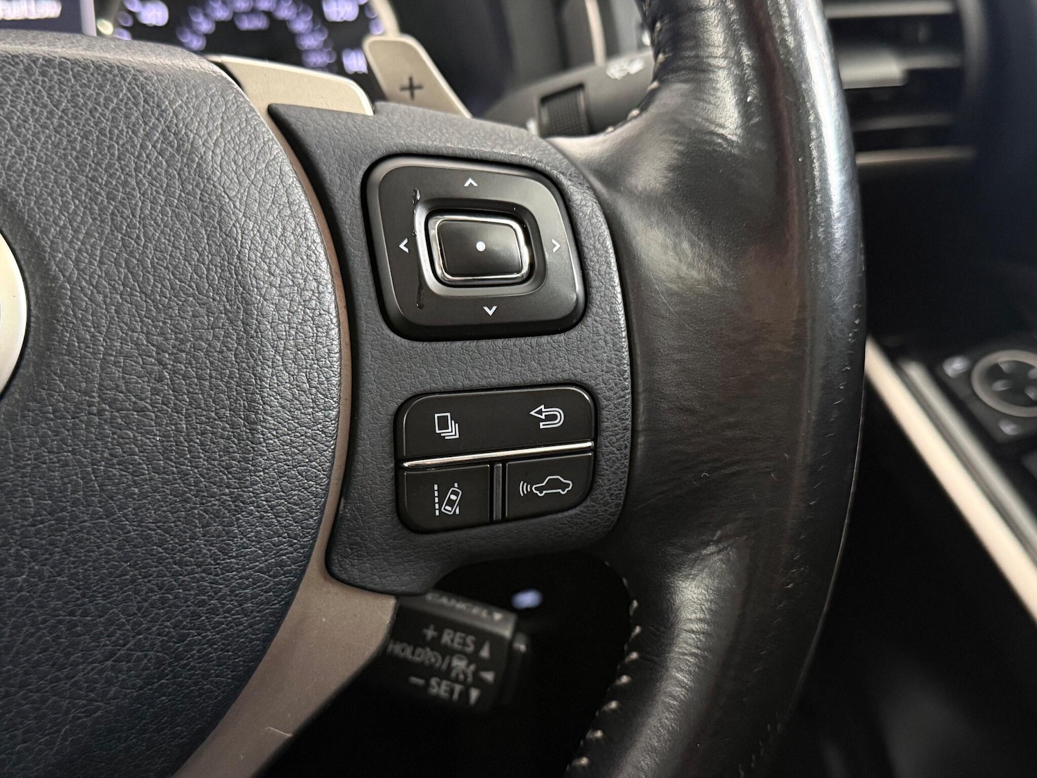 Used Lexus IS 2018 for sale - 76468491: Photo 27