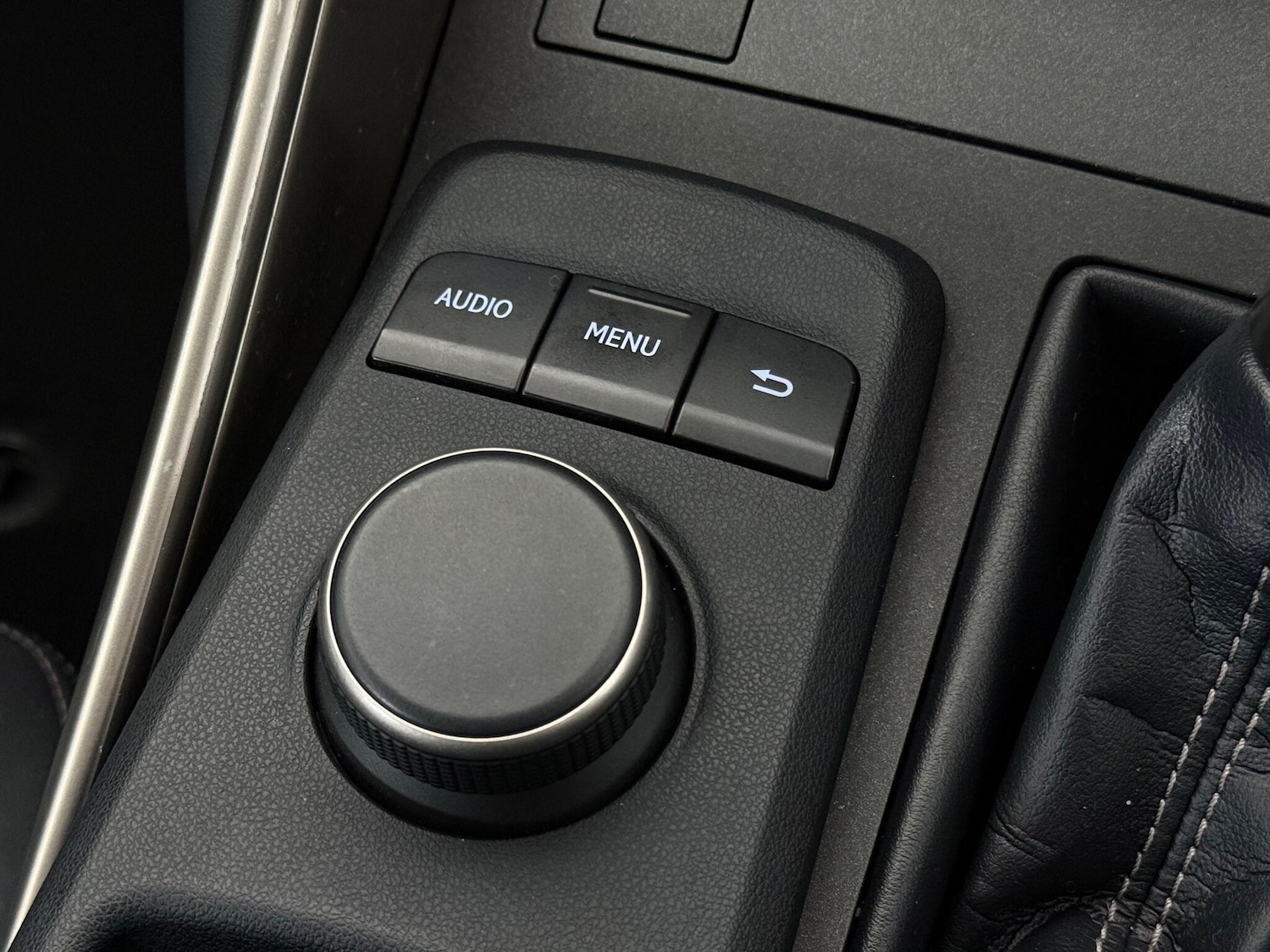 Used Lexus IS 2018 for sale - 76468491: Photo 44