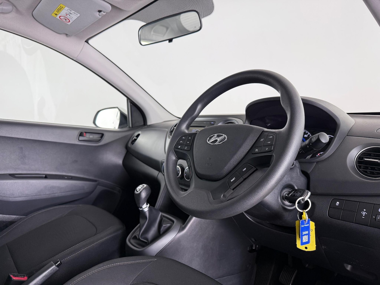 Used Hyundai i10 2018 for sale - 77246432: Photo 11