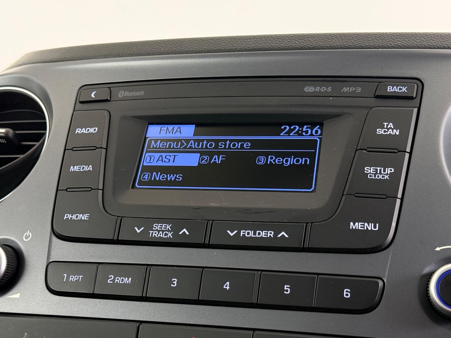 Used Hyundai i10 2018 for sale - 77246432: Photo 29