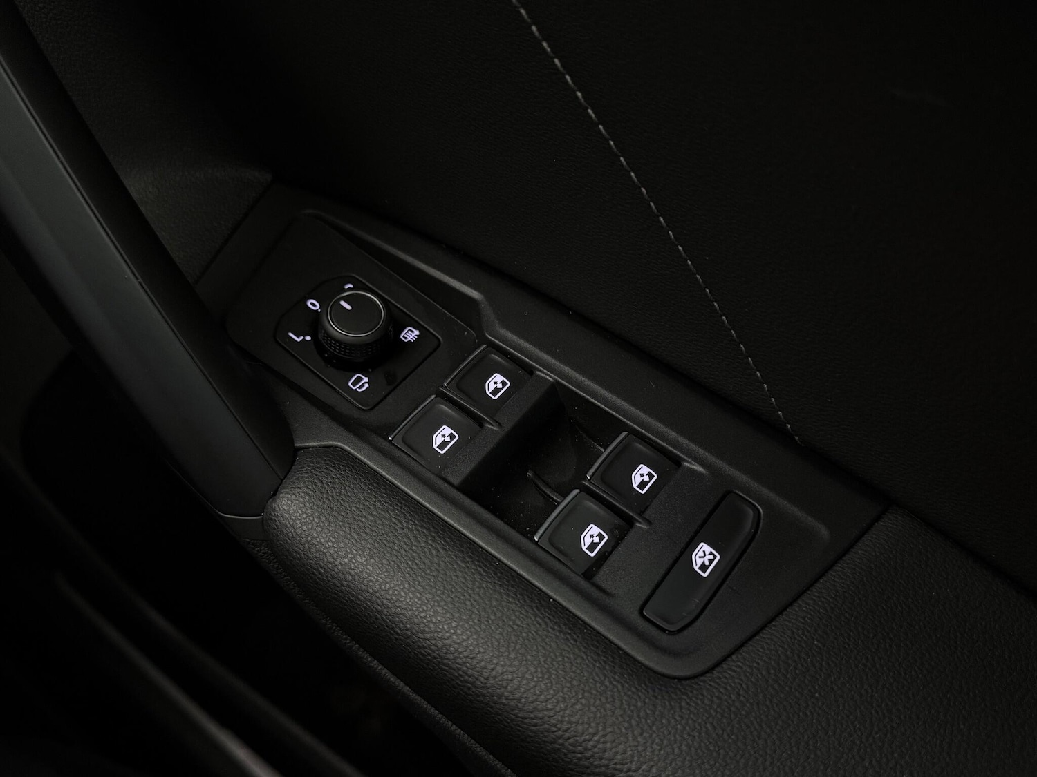 Used Volkswagen Tiguan 2020 for sale - 77180820: Photo 35