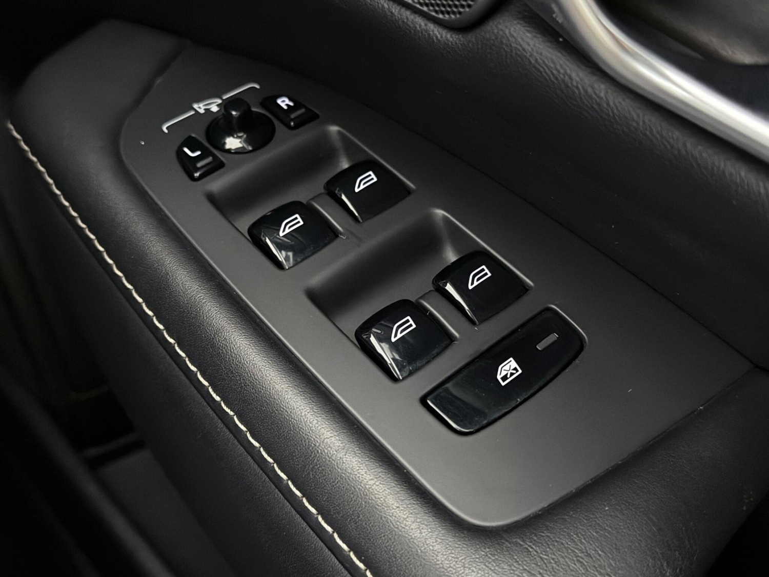 Used Volvo V90 2017 for sale - 76468323: Photo 42