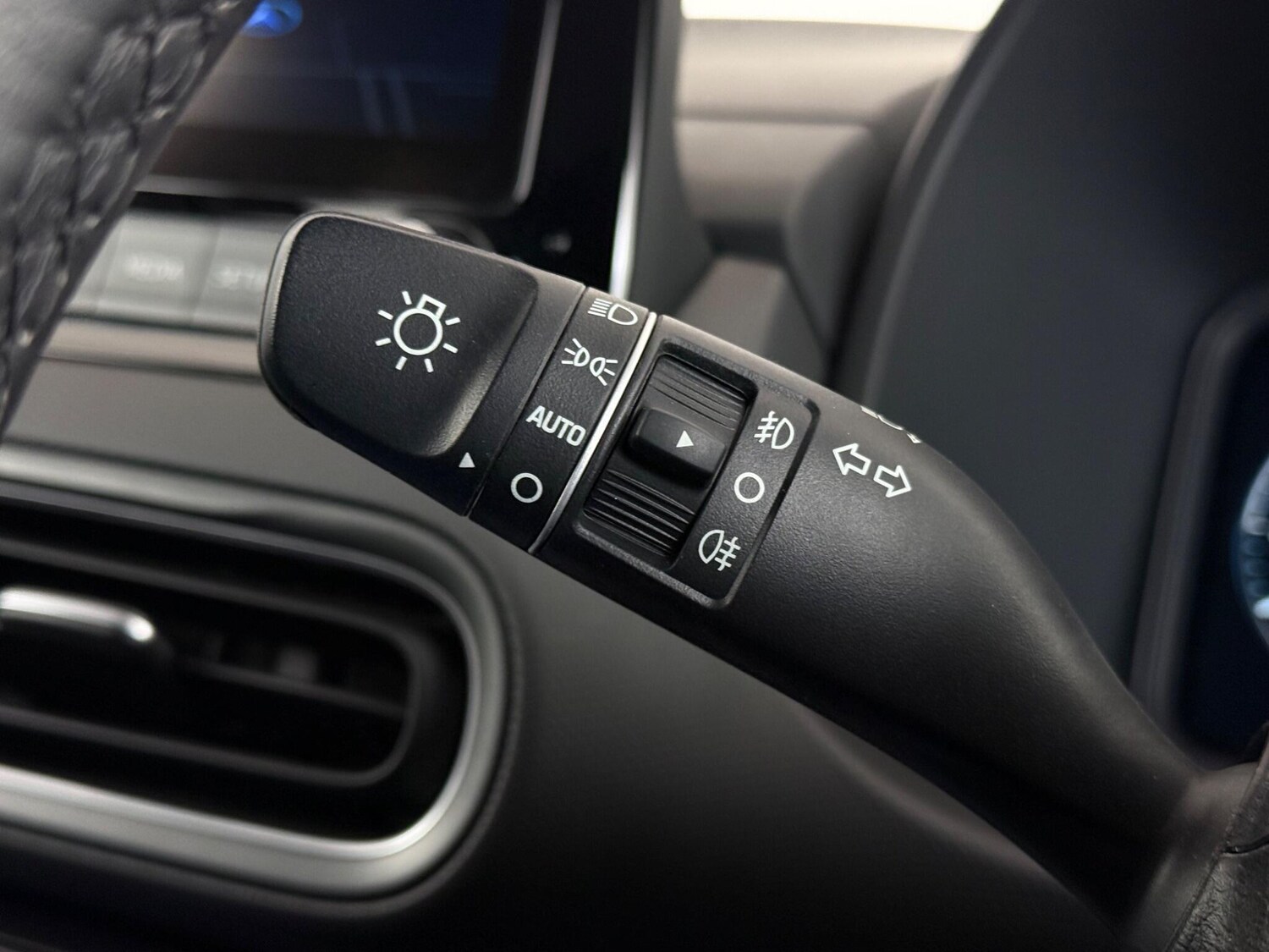 Used Hyundai KONA 2023 for sale - 77587406: Photo 18