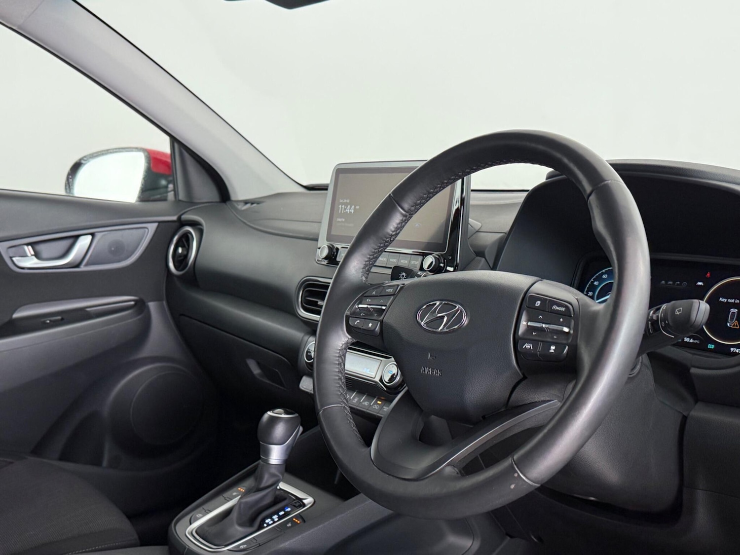 Used Hyundai KONA 2023 for sale - 77587406: Photo 9