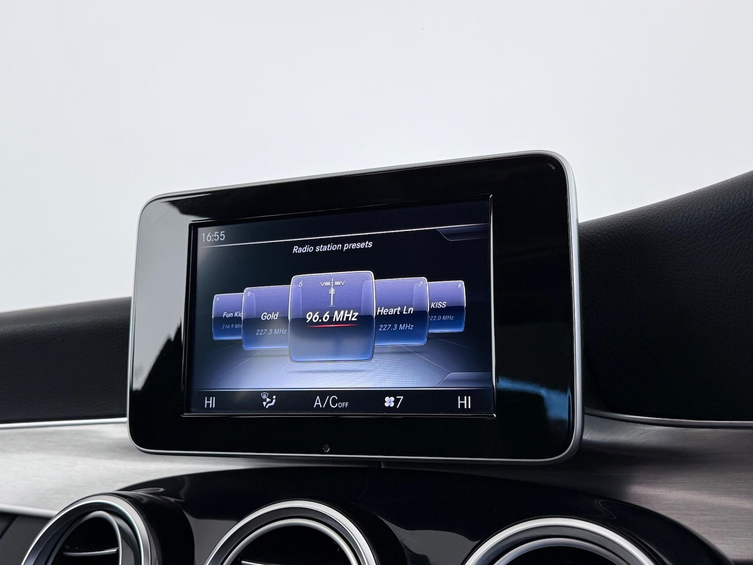 Used Mercedes-Benz C Class 2017 for sale - 76484504: Photo 35