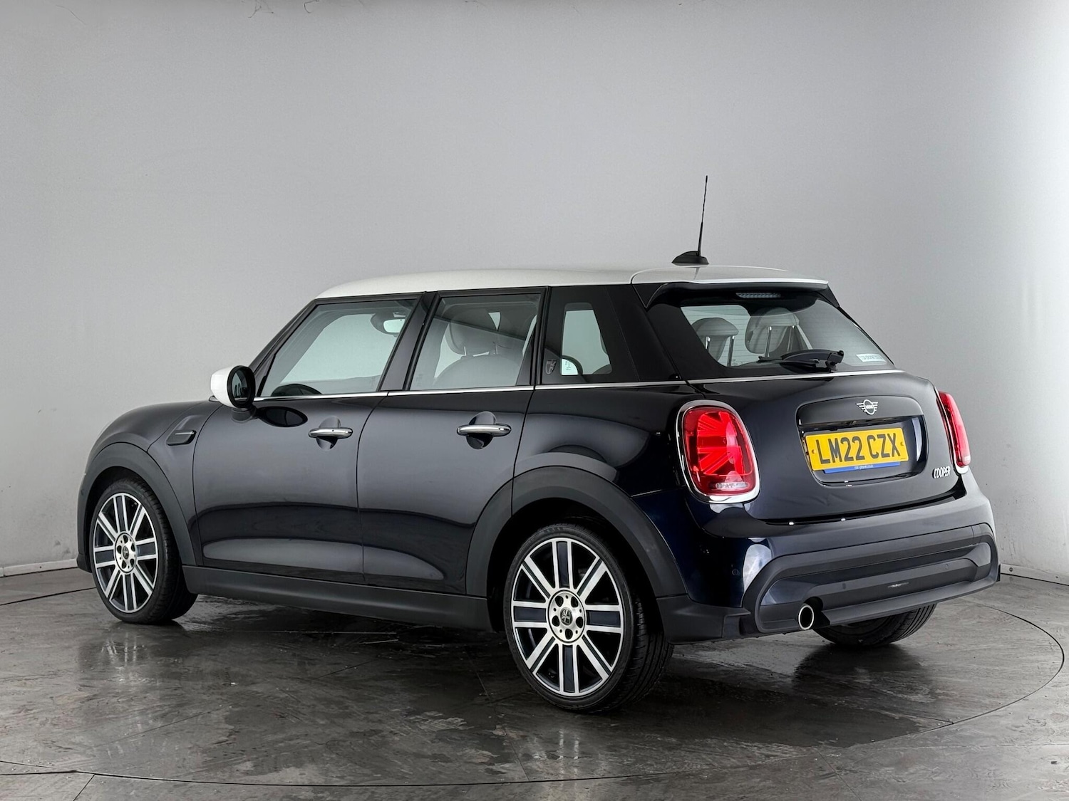 Used MINI Hatch 2022 for sale - 77181061: Photo 4