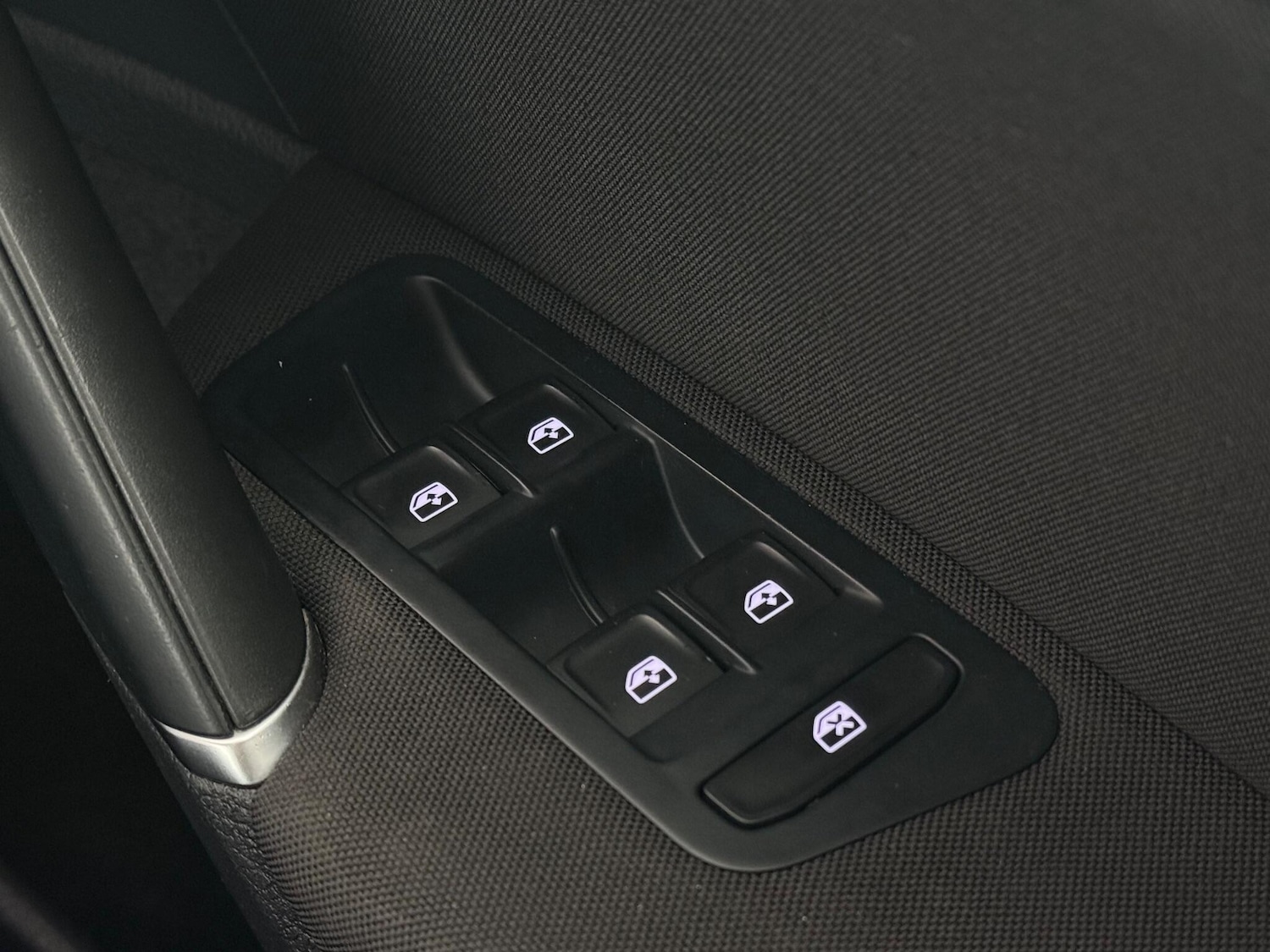 Used Volkswagen Golf 2017 for sale - 76468289: Photo 23